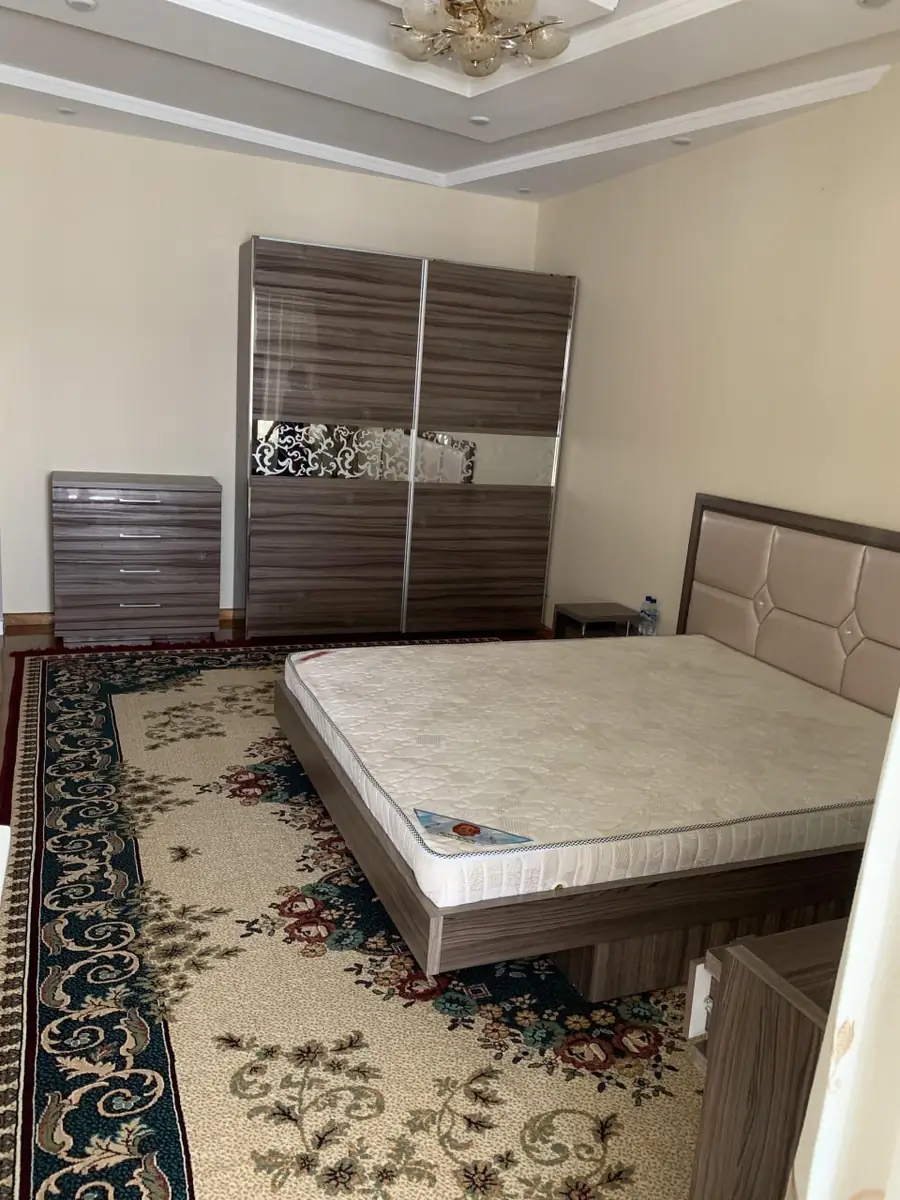4 xonali kvartira − 280 m², 5/9 qavat