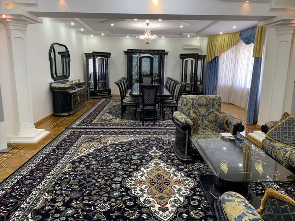 4 xonali kvartira − 280 m², 5/9 qavat