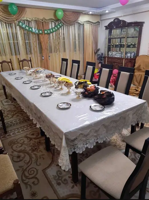 Продается 4-комнатная квартира − 140 м²