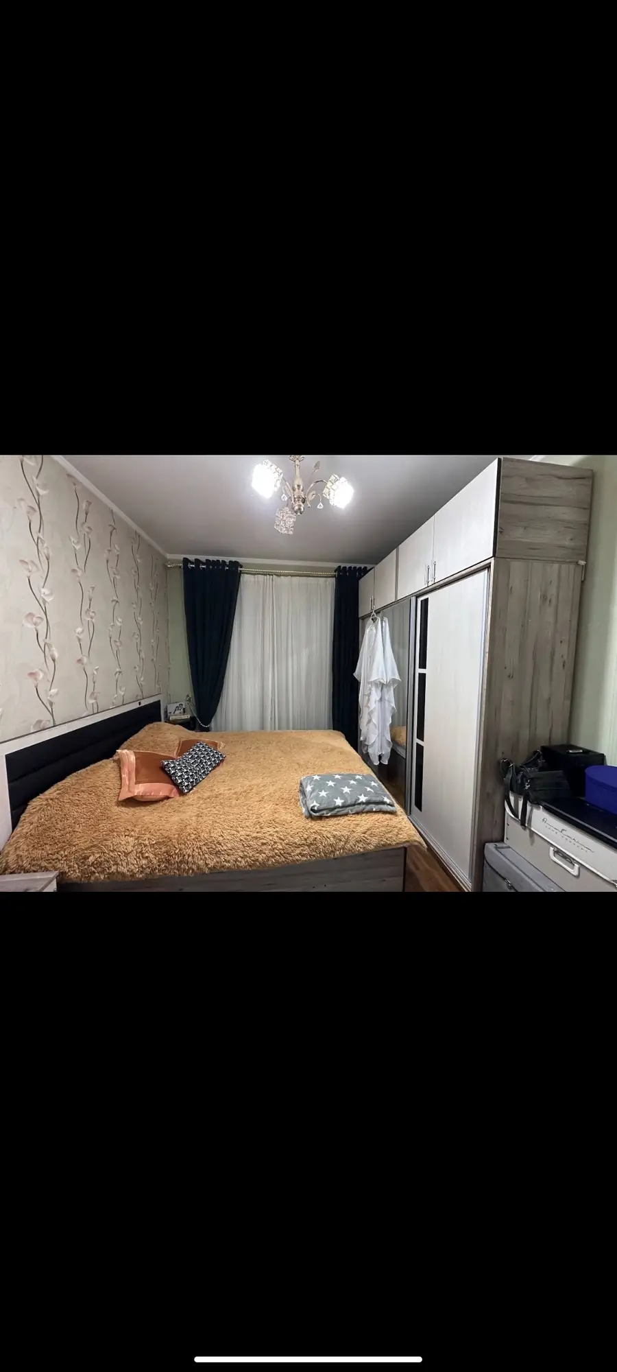 Продается 2-комнатная квартира − 56 м²