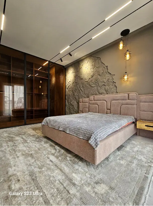 3 xonali kvartira sotiladi − 111 m²