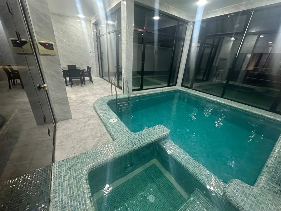 2 qavatli uy − 450 m², 3.5 sot. 