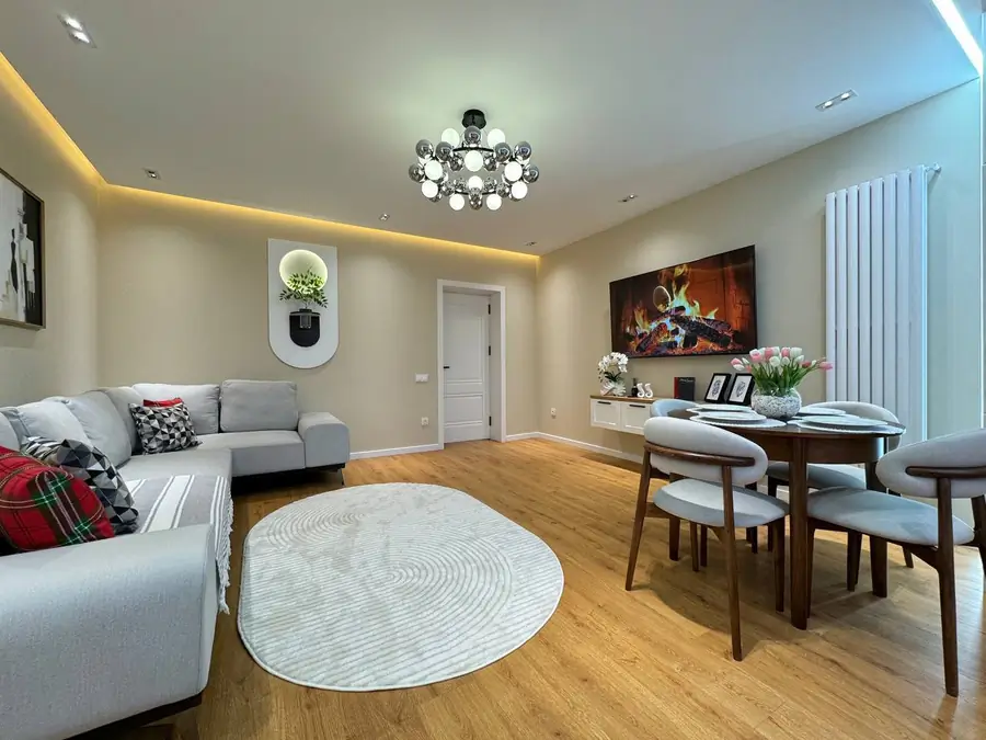 3 xonali kvartira − 93 m², 7/27 qavat