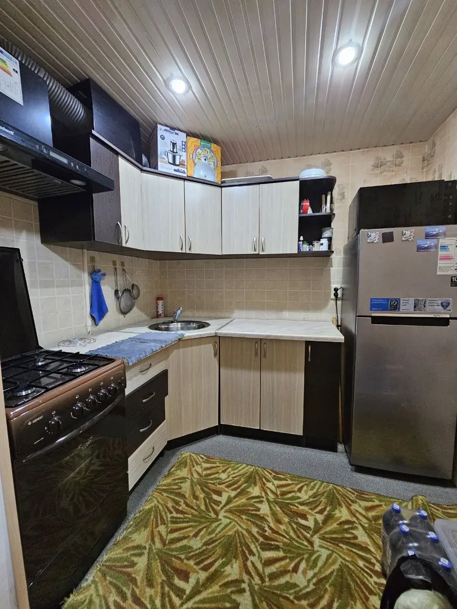 Продается 2-комнатная квартира − 55 м²