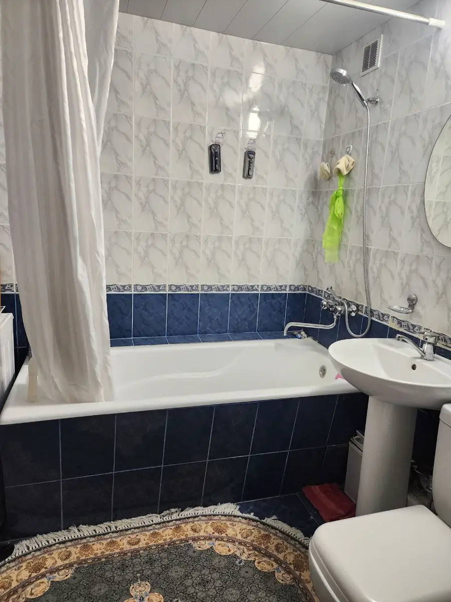 Продается 2-комнатная квартира − 55 м²