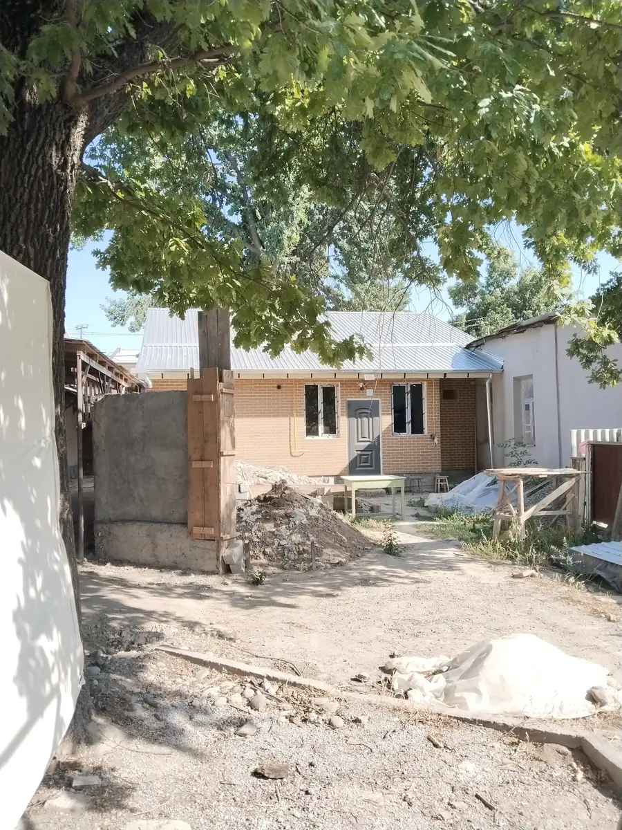 1 qavatli uy − 110 m², 999 sot. 