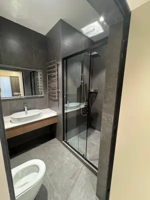 3-комнатная квартира − 130 м², 7/25 этаж