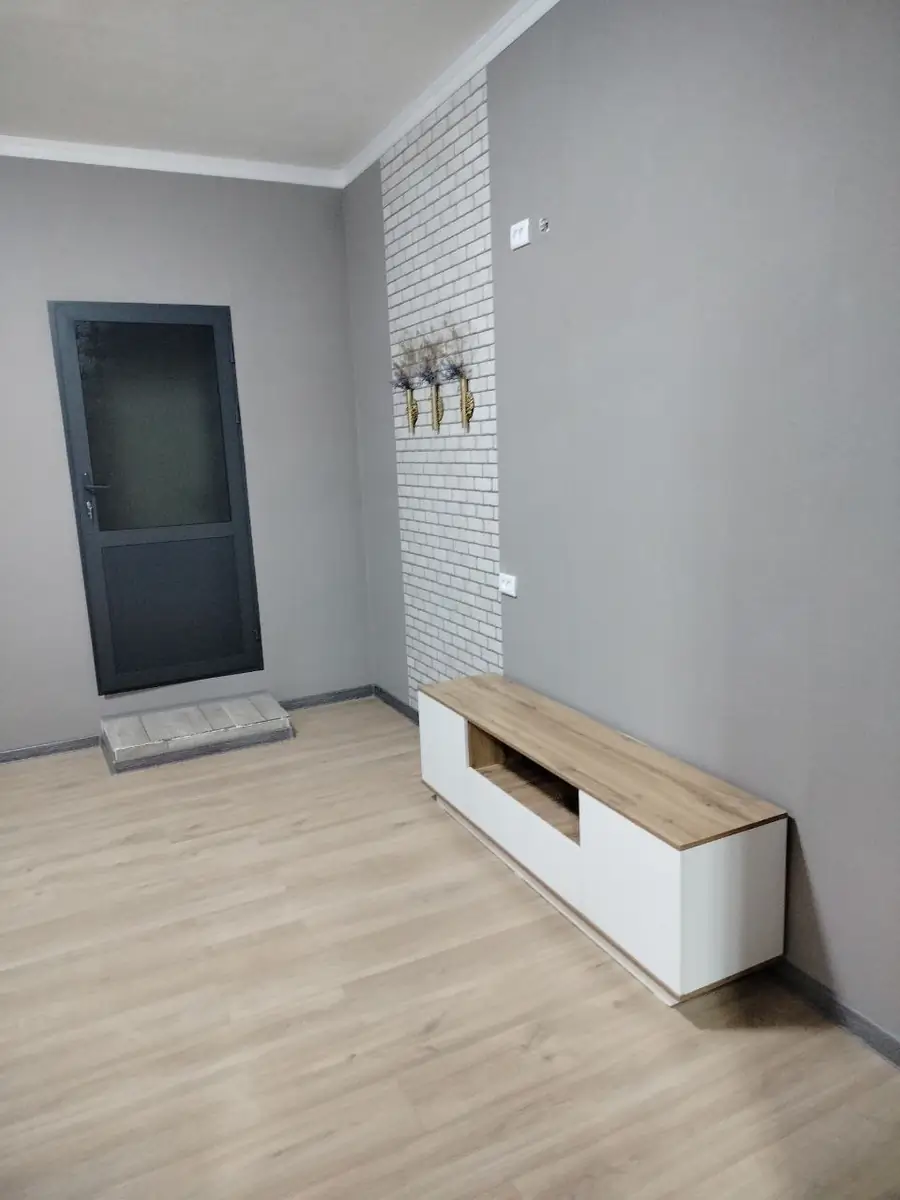 1 qavatli uy − 42 m², 42 sot. 