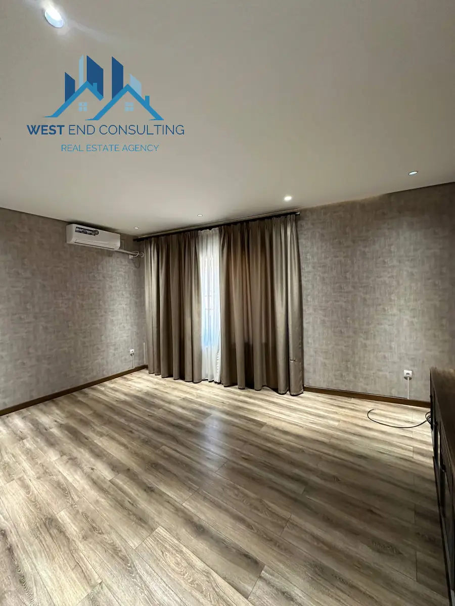 Ijaraga 4 qavatli uy − 350 m²