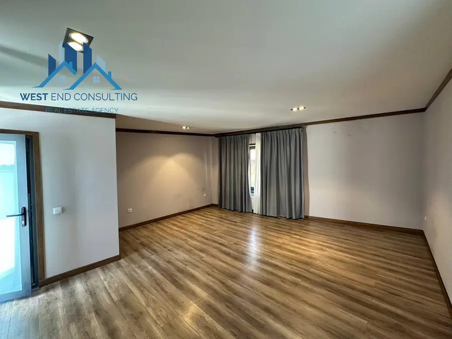 Ijaraga 4 qavatli uy − 350 m²