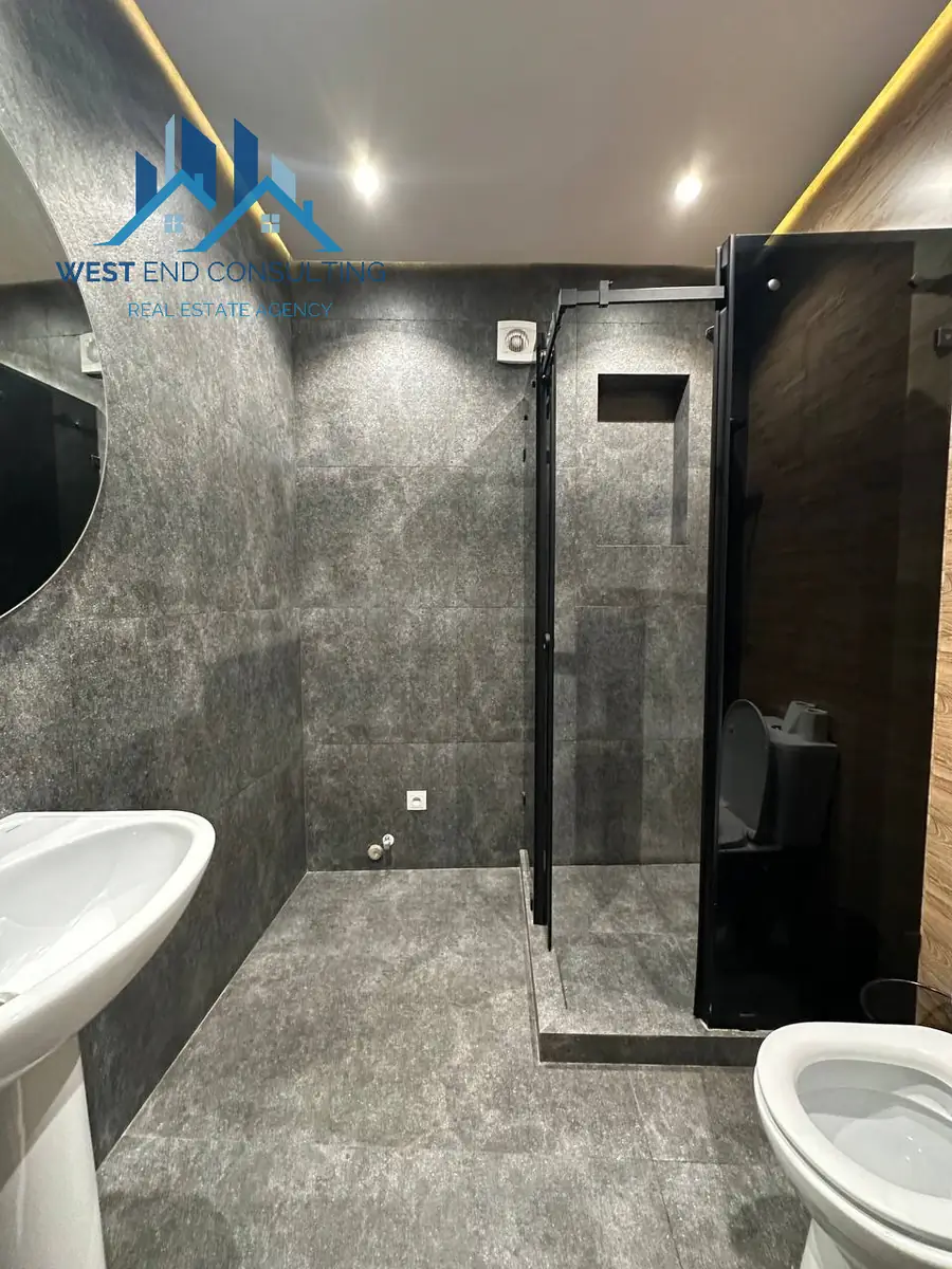 Ijaraga 4 qavatli uy − 350 m²