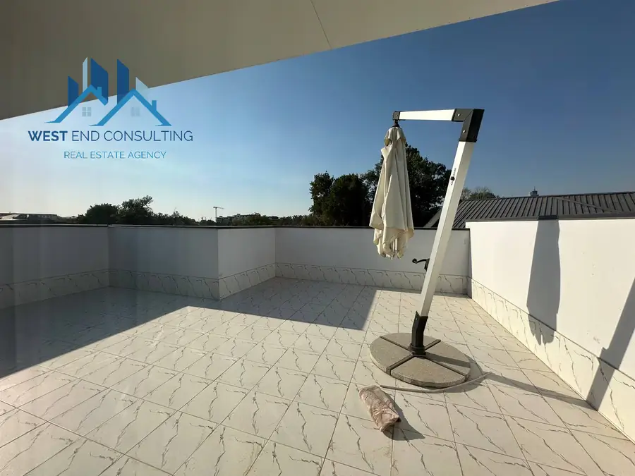 Ijaraga 4 qavatli uy − 350 m²