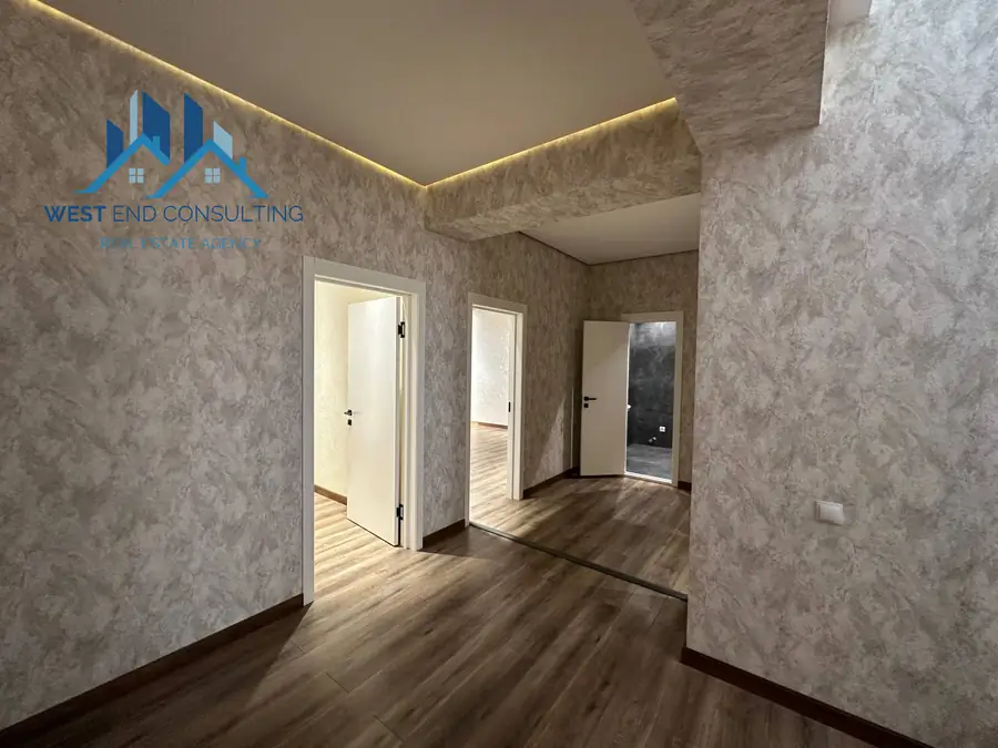 4 qavatli uy − 350 m², 2.5 sot. 