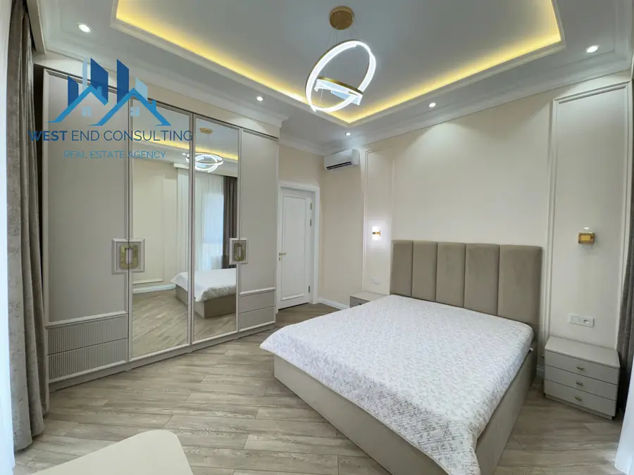 3-комнатная квартира − 80 м², 8/10 этаж