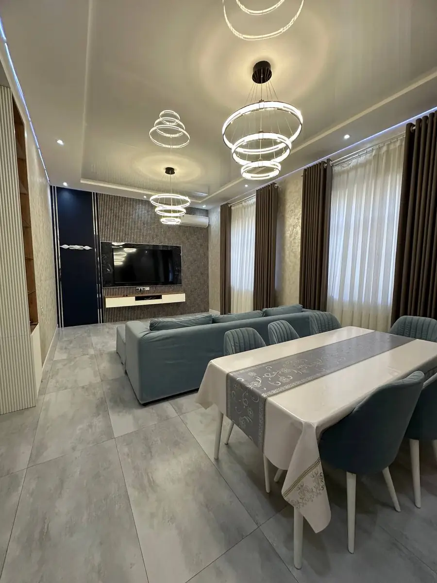 2 qavatli uy − 190 m², 2.5 sot. 