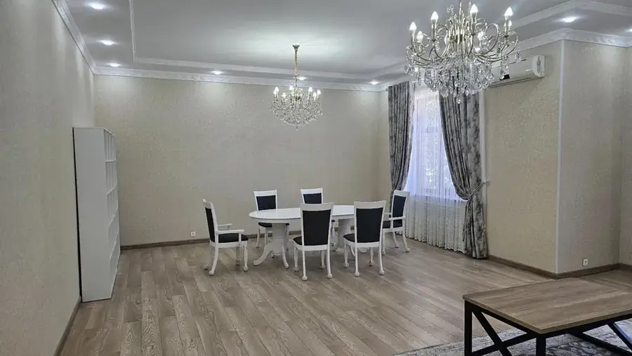4-комнатная квартира − 108 м², 4/7 этаж
