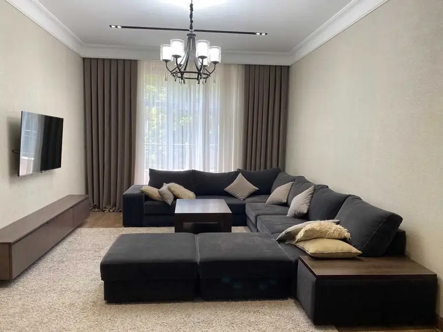 3-комнатная квартира − 110 м², 3/8 этаж