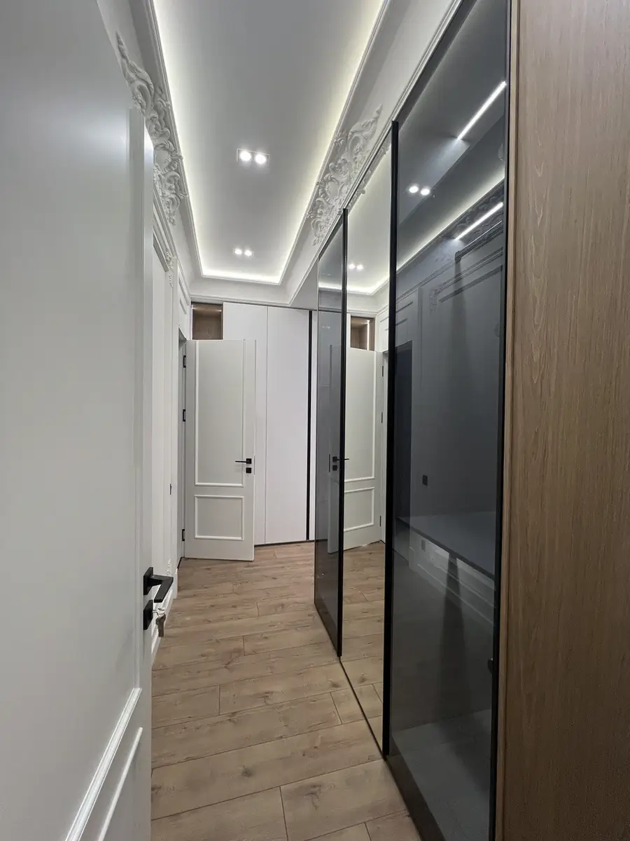 Ijaraga 3 xonali kvartira − 130 m²