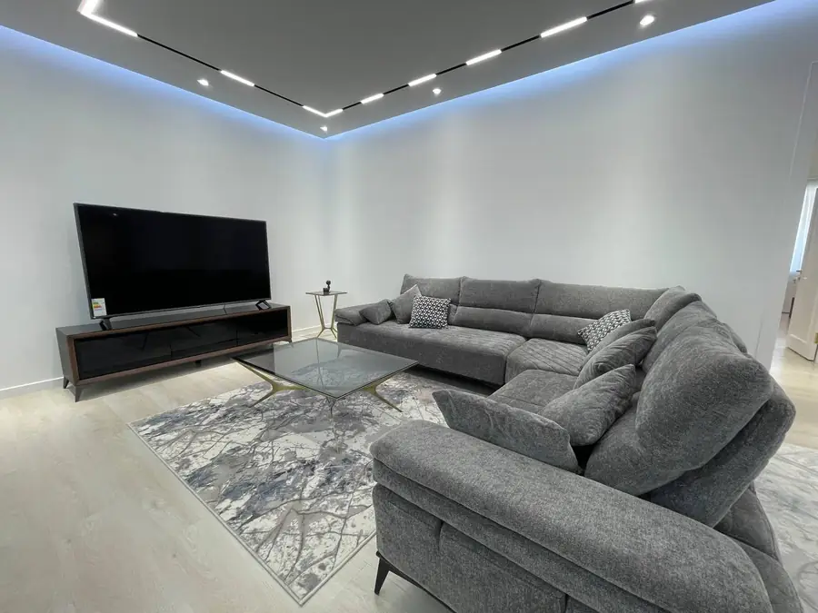 3-комнатная квартира − 135 м², 5/9 этаж