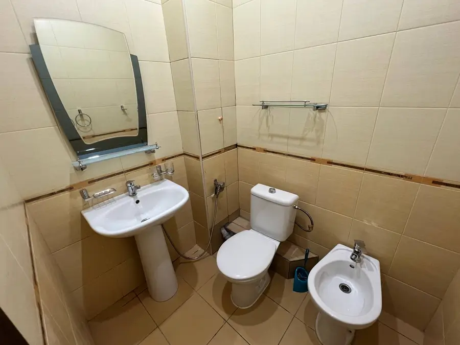 Ijaraga 3 xonali kvartira − 140 m²