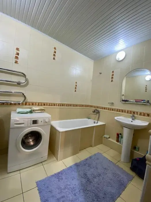 Сдается 3-комнатная квартира − 125 м²