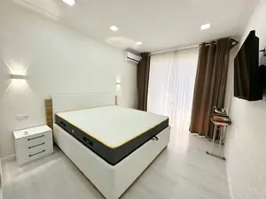 2-комнатная квартира − 86 м², 6/9 этаж