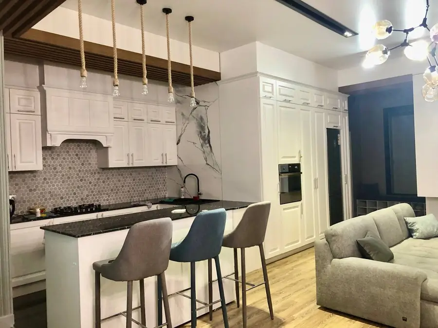 3-комнатная квартира − 110 м², 7/9 этаж