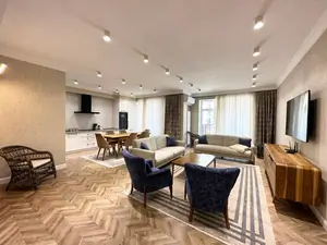 3-комнатная квартира − 110 м², 5/12 этаж