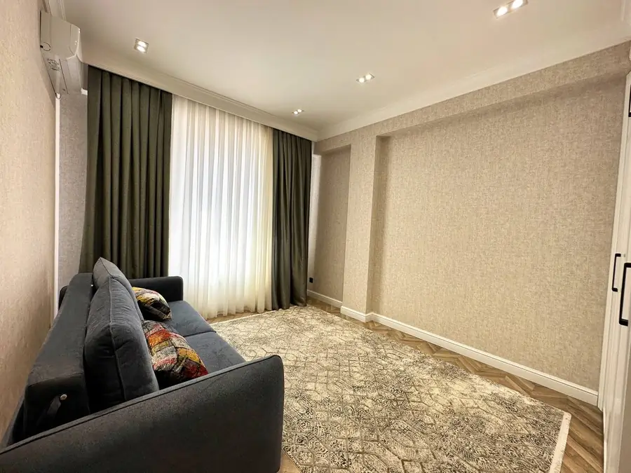 Ijaraga 3 xonali kvartira − 110 m²