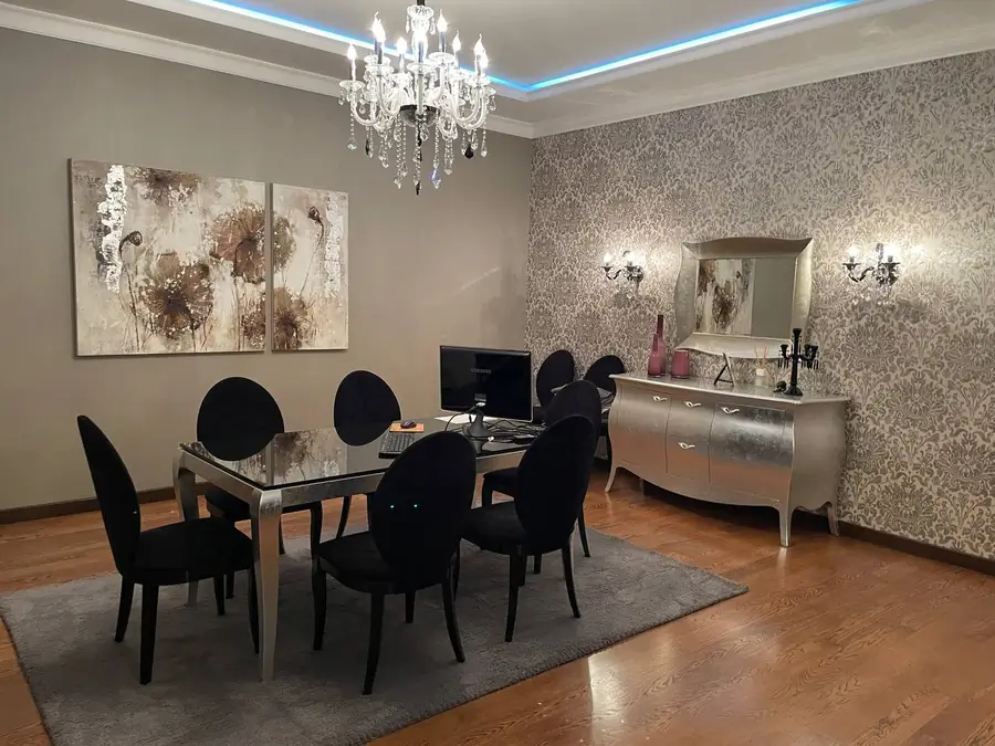 Более 5-комнатная квартира − 420 м², 6/9 этаж