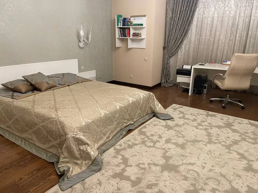 Ijaraga 5 dan ortiq xonali kvartira − 420 m²