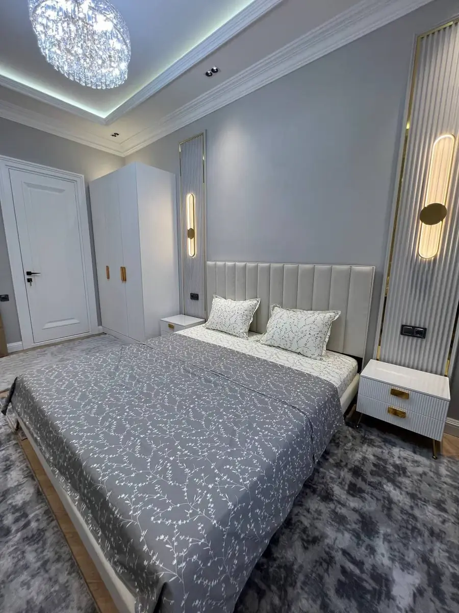 Сдается 3-комнатная квартира − 91 м²