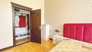 Более 5-комнатная квартира − 225 м², 3/8 этаж