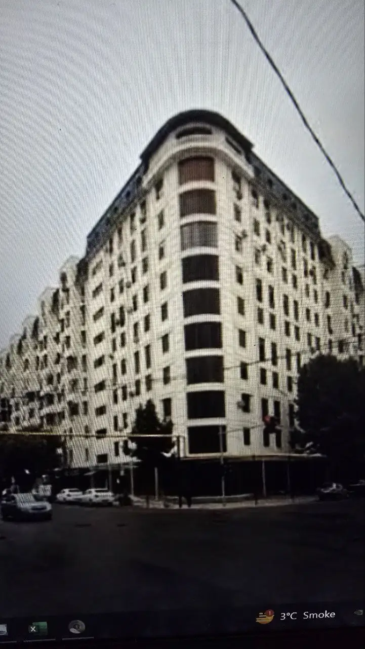 Продается 3-комнатная квартира − 100 м²