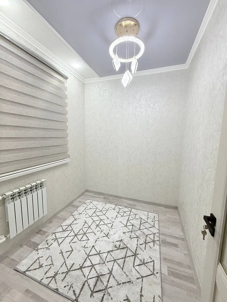 1-комнатная квартира − 33 м², 2/4 этаж