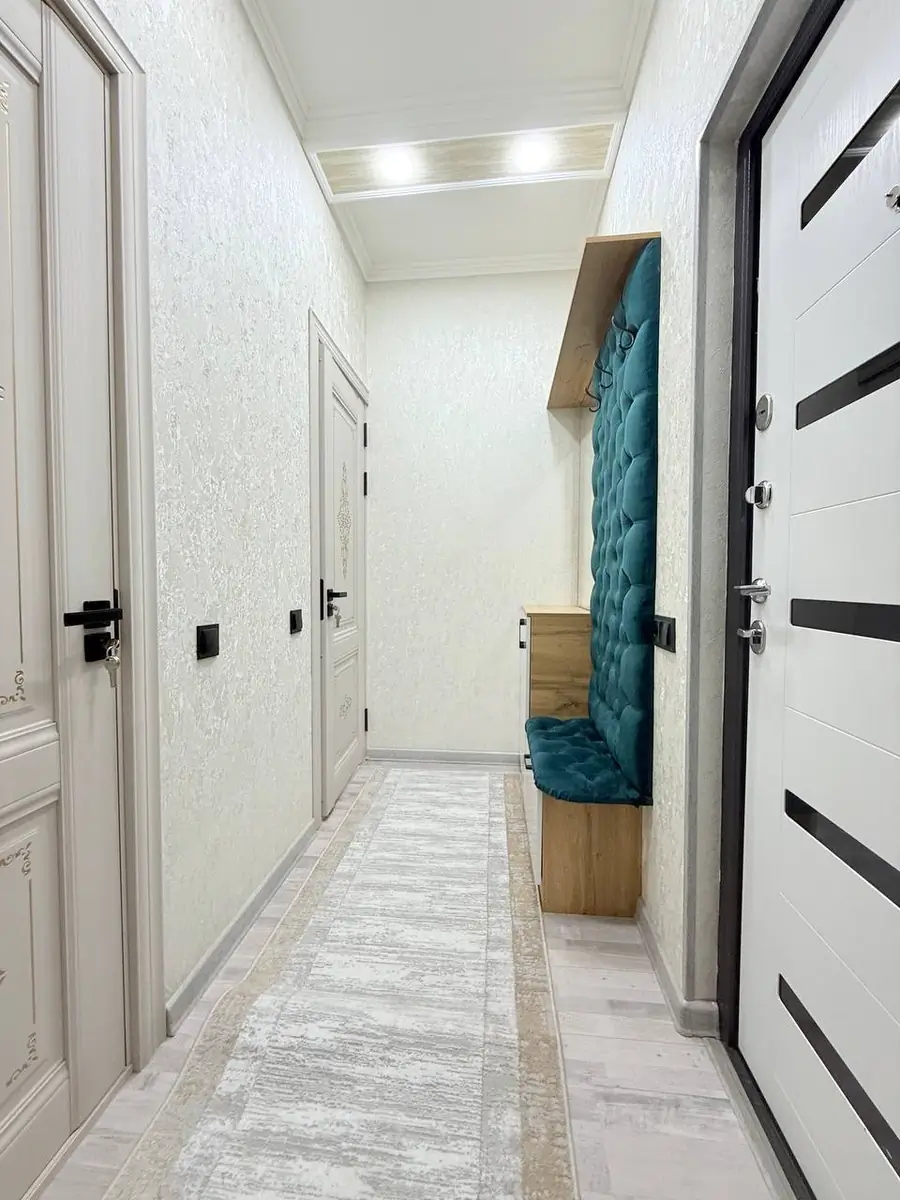 1 xonali kvartira sotiladi − 33 m²