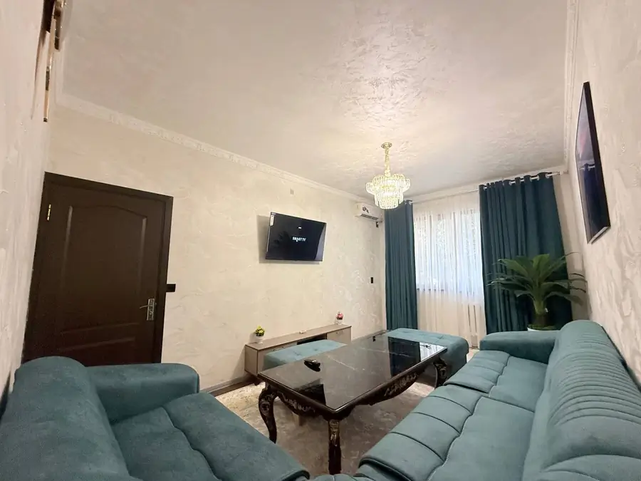 1 xonali kvartira sotiladi − 30 m²