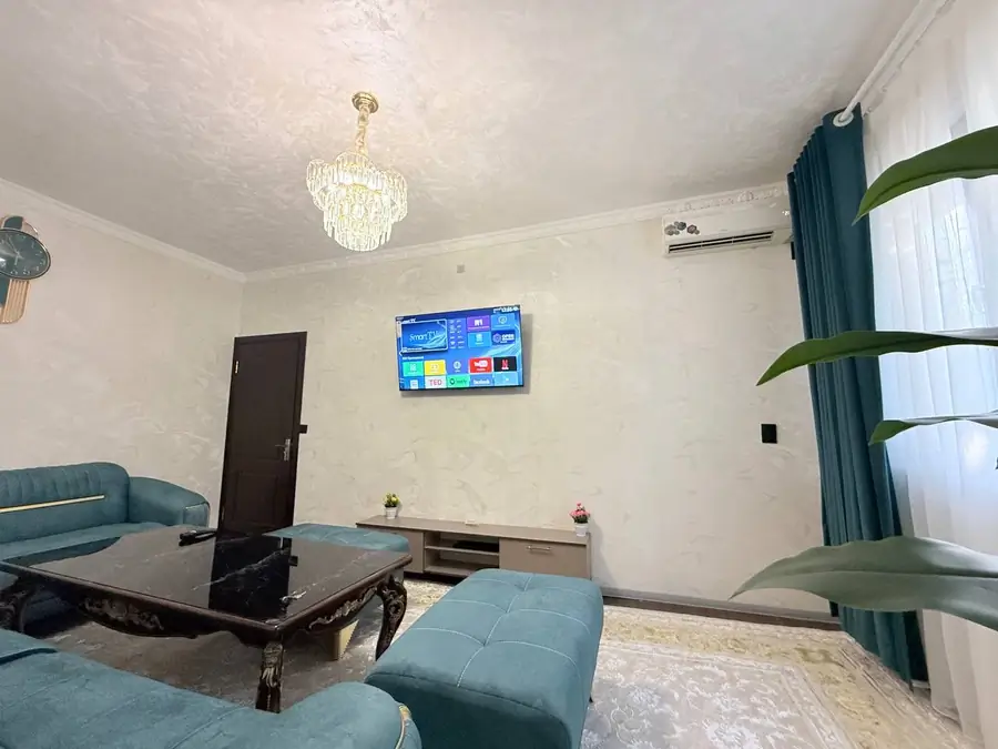 1 xonali kvartira sotiladi − 30 m²