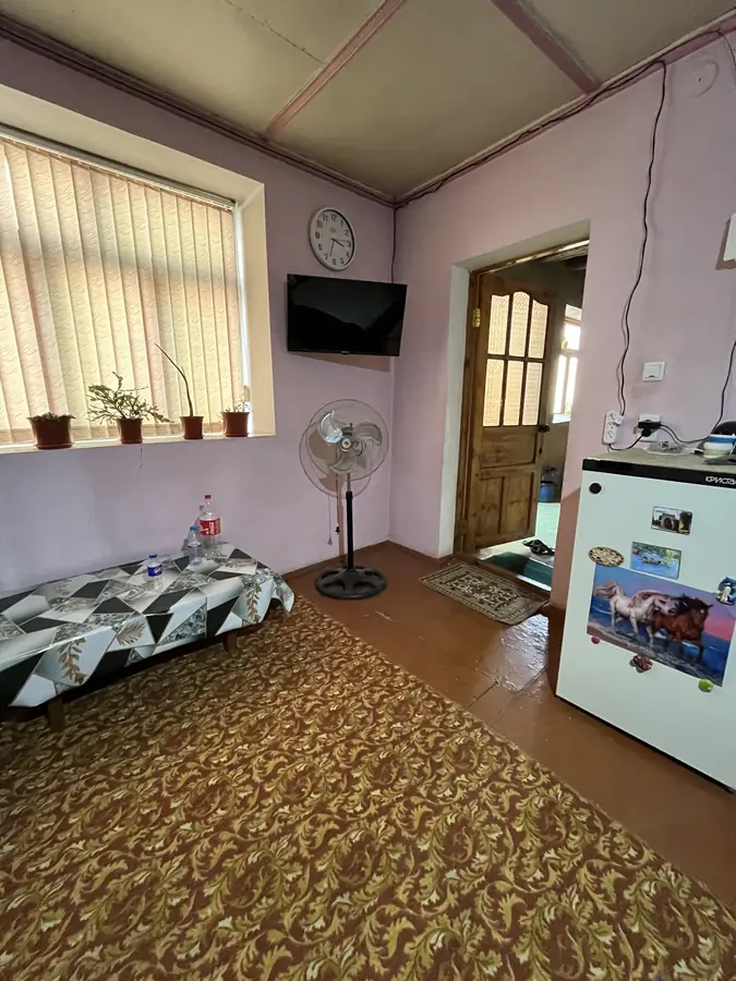 Yer uchastkasi sotiladi − 3.8 sot.