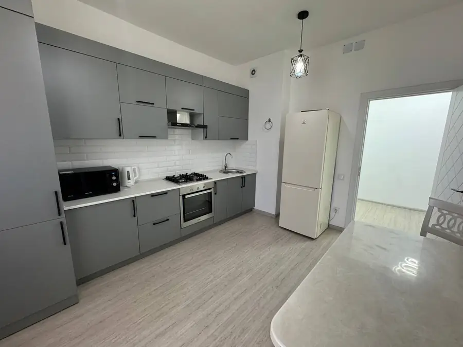 1-комнатная квартира − 37 м², 8/9 этаж