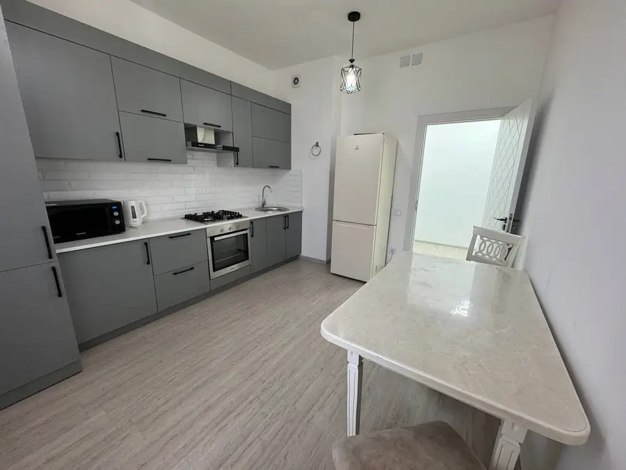 1-комнатная квартира − 37 м², 8/9 этаж
