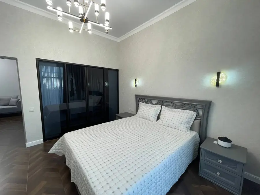 3-комнатная квартира − 83 м², 4/10 этаж
