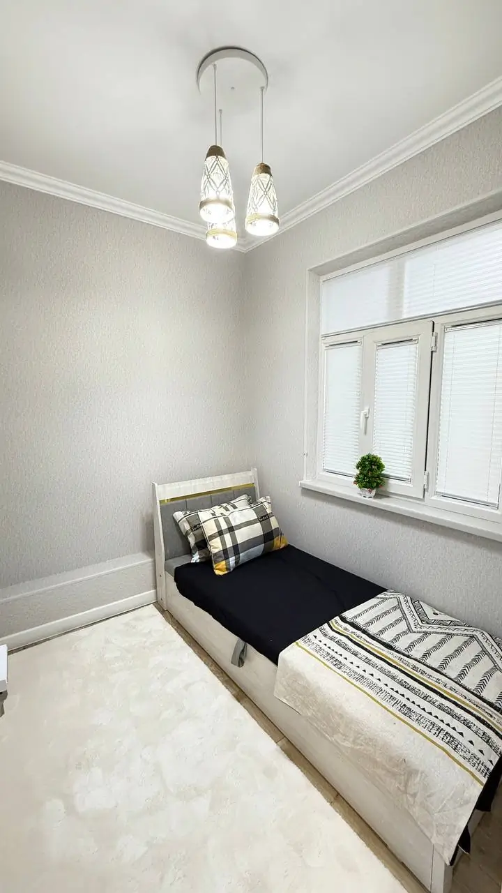 2 xonali kvartira sotiladi − 53 m²