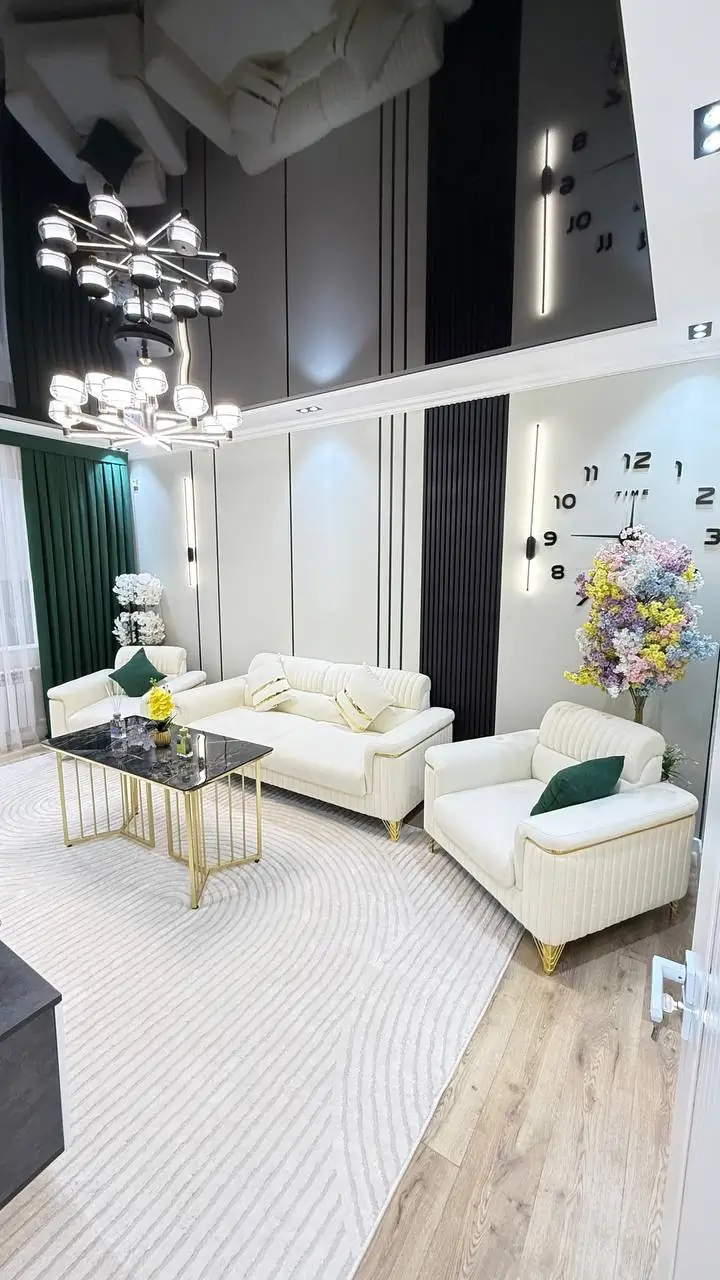 2-комнатная квартира − 53 м², 1/4 этаж