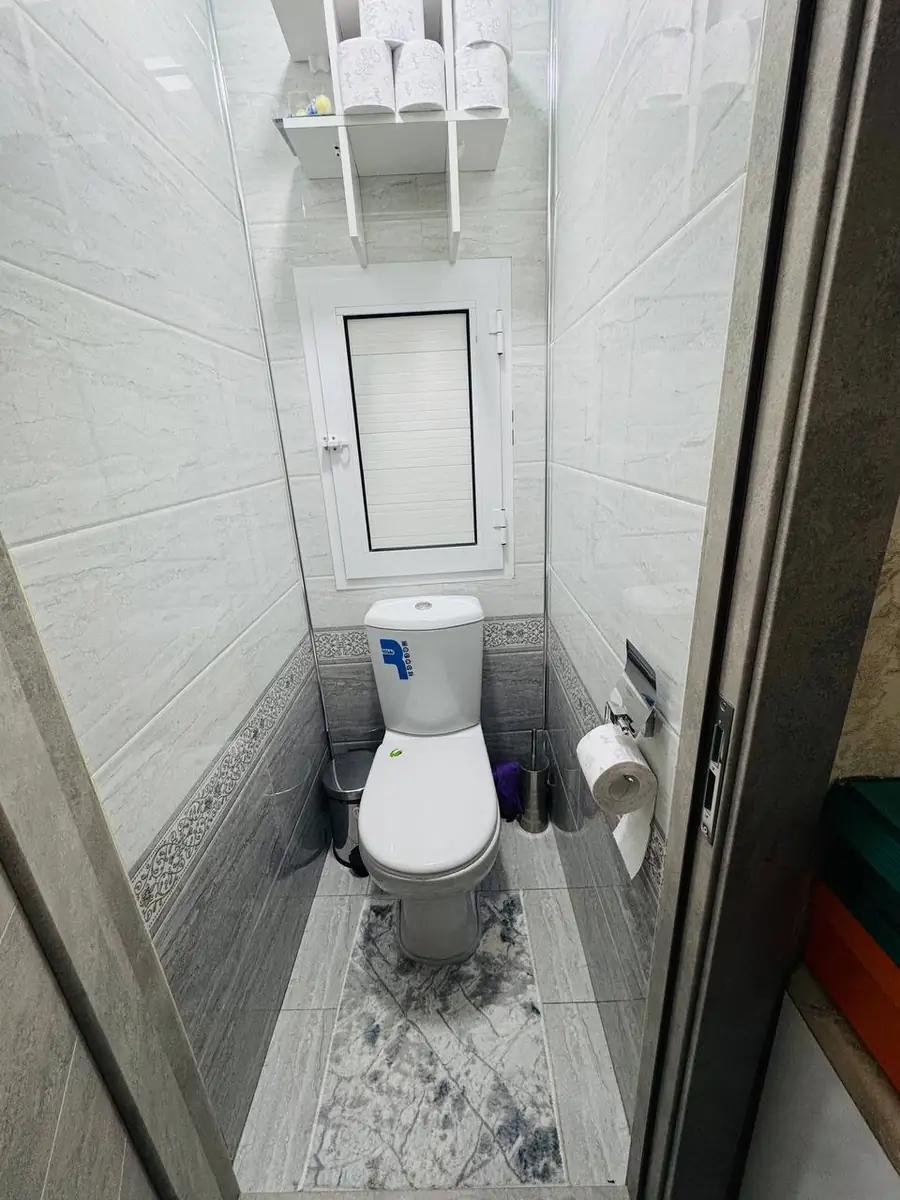 2 xonali kvartira sotiladi − 47 m²