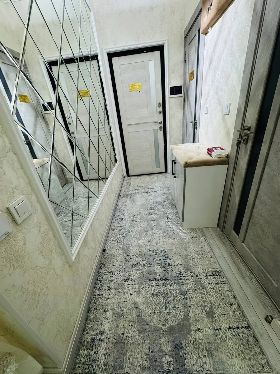 2-комнатная квартира − 47 м², 1/4 этаж