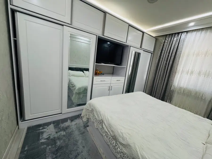 2-комнатная квартира − 47 м², 1/4 этаж