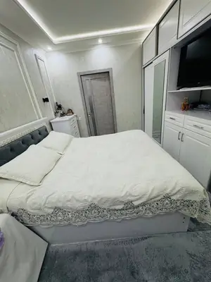 2-комнатная квартира − 47 м², 1/4 этаж