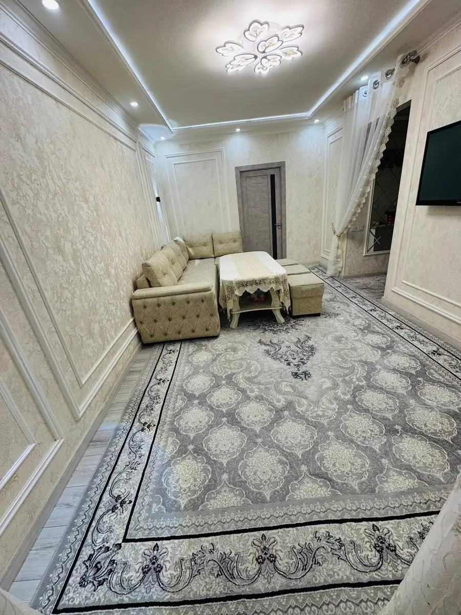 2 xonali kvartira sotiladi − 47 m²