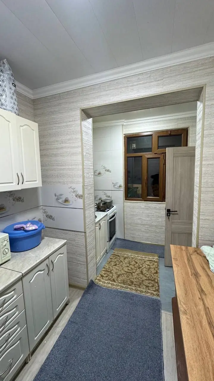3-комнатная квартира − 68 м², 1/4 этаж